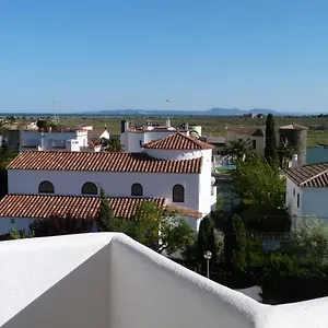https://2-beds-2-baths-apartment-with-great-views-and-pool.topcostabravahotels.com